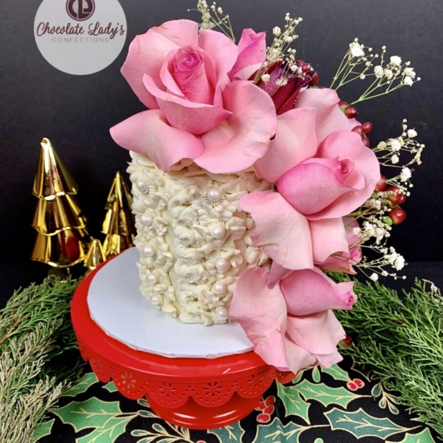 cake holiday mistletoesandpine